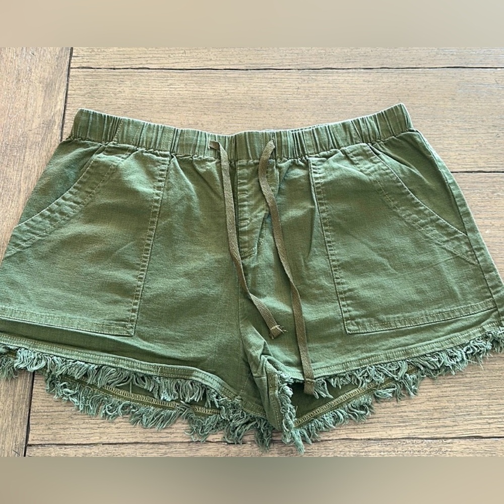 Army Green Frayed Hem Shorts Women’s Size XL